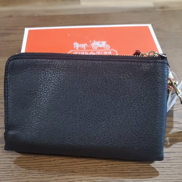 Coach Black Pebbled Leather Wristlet Bag - Picture 6 of 11